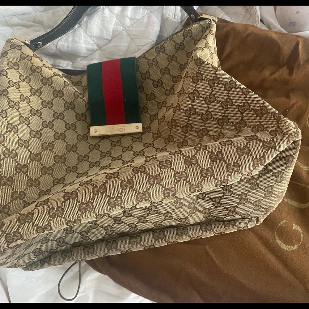 Classic Gucci Shoulder bag